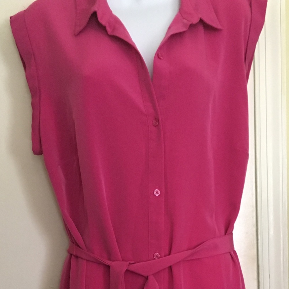 Old Navy sleeveless rayon dress in hot pink